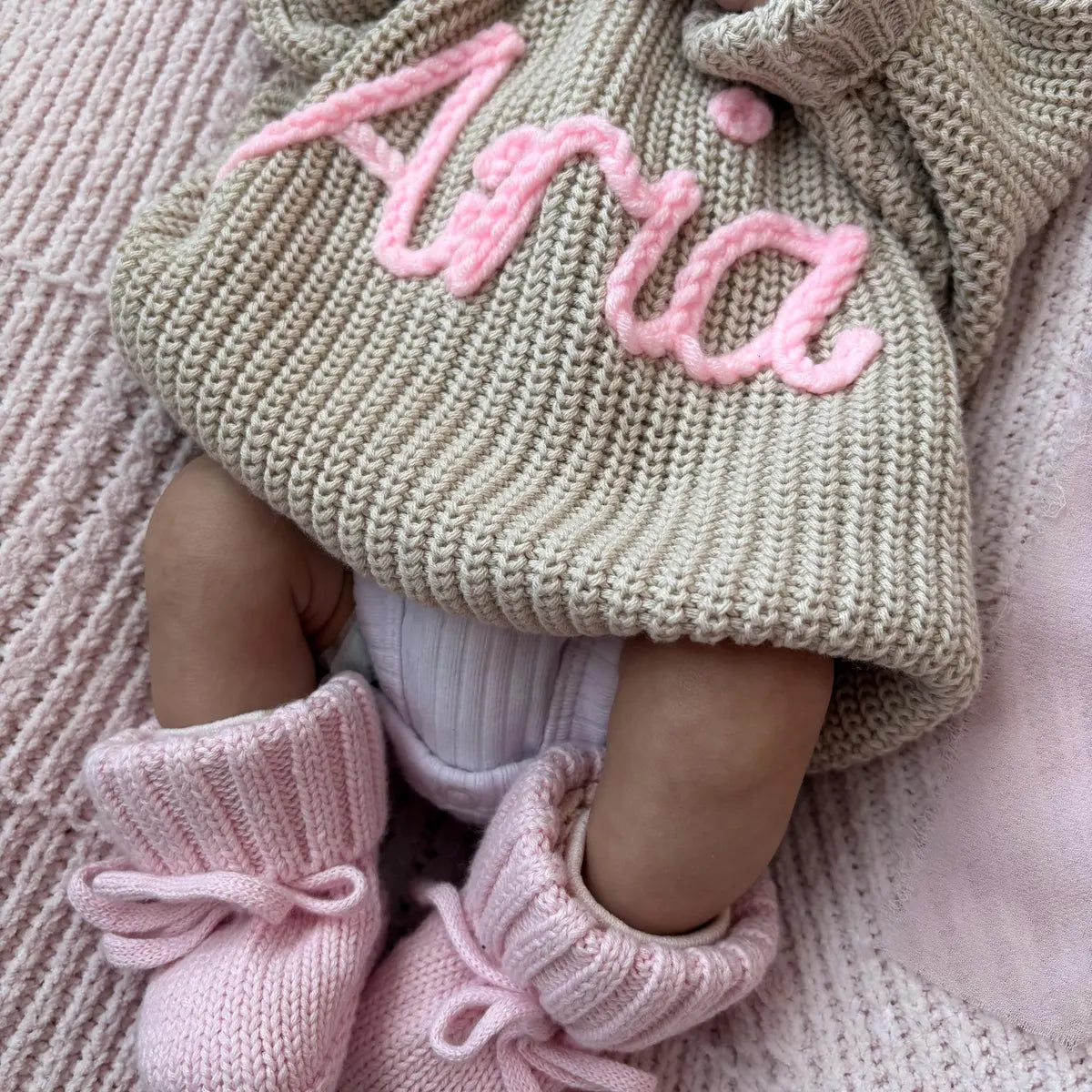 Personalisierter Pullover aus 100% Baumwolle – Handgestrickt